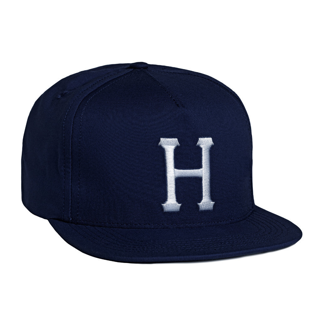 CLASSIC H SNAPBACK BTS // NAVY