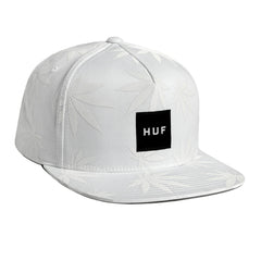 TONAL REFLECTIVE PLANTLIFE SNAPBACK // WHITE